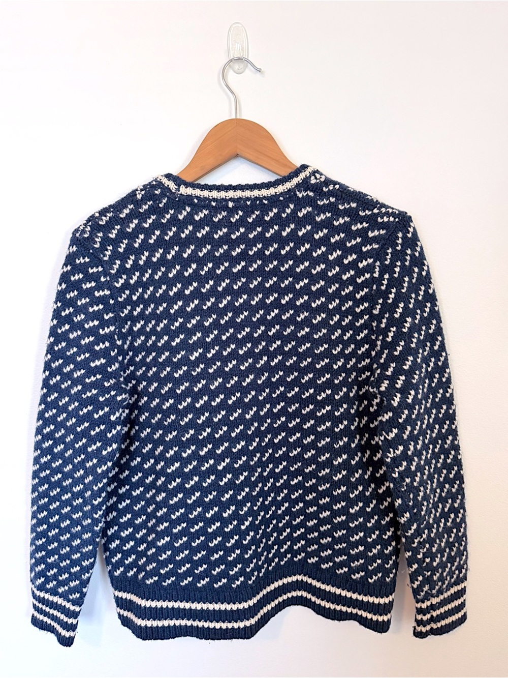 L.L.Bean 100% Lambswool Fair Isle Sweater Navy Ivory Coastal Grandma M Petite - Picture 4 of 12